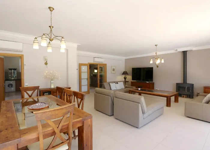 Corvo 123- Clever Details